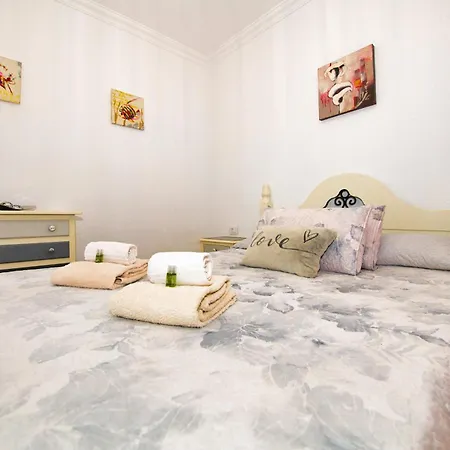 Waves Of Tranquility Apartment *